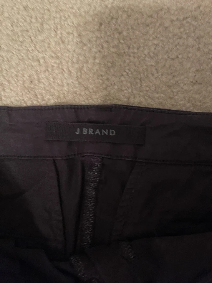 Pantalones marca J Foto 2 de 3
