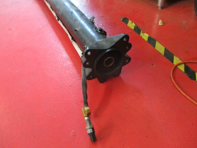 Maserati Granturismo S 4700cc F1 - Driveshaft - Gearbox Connecting Tube  236052