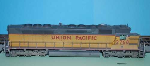 Athearn 63680 HO Union Pacific SD40M-2 Locomotive #2768 LN-Tsunami DCC & Sound - Picture 2 of 8