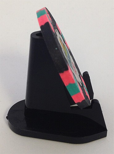 SET OF 5 BLACK POKER CHIP EASELS - CHIP STANDING DISPLAY FREE SHIPPING * - Picture 2 of 3