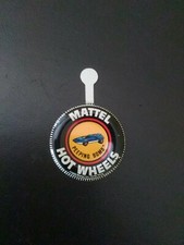 HOT WHEELS REDLINE-ERA METAL BUTTON PEEPING BOMB 1969 Mattel