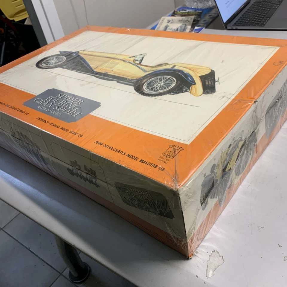 ALFA ROMEO SPIDER TOURING GRAN SPORT - K/73 POCHER 1/8 - NUOVO - Kit Da Montare - Immagine 3 di 3