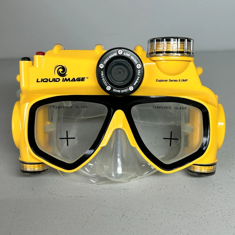 Liquid Image Explorer Series 8.0MP UnderwaterDigitalCamera Mask304 & Manual+Case - Image 2 of 4