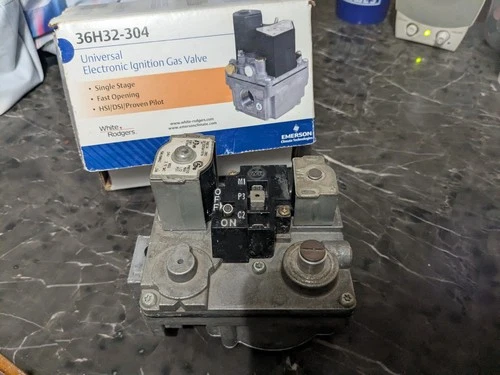 White Rogers Emerson 36H32-304 Proven Pilot Gas Valve