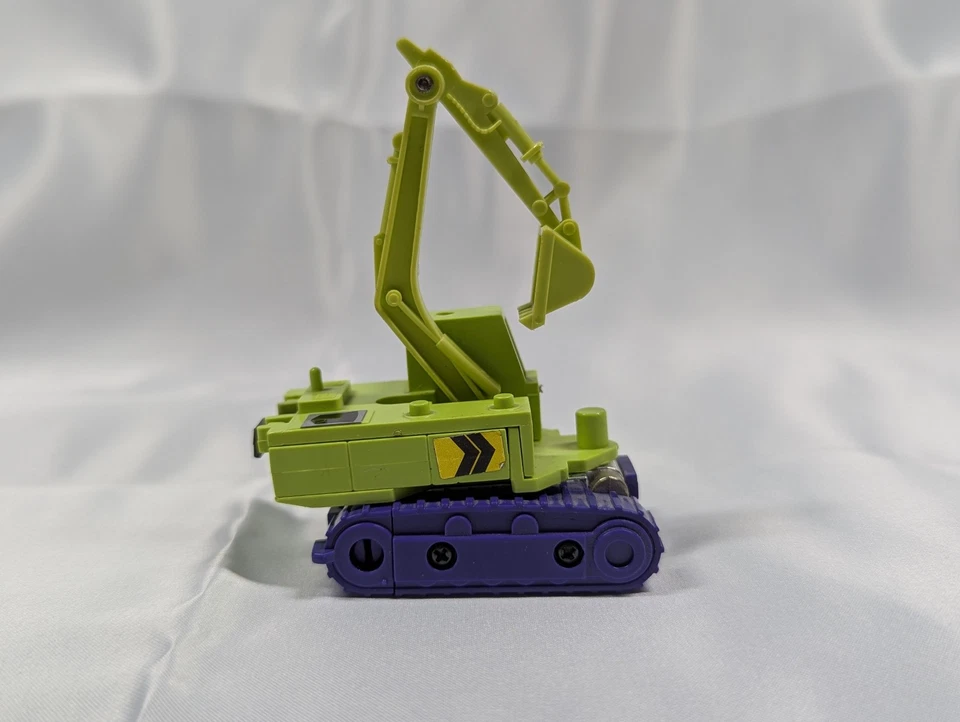 Лот товаров Transformers G1 Constructicons Bonecrusher Mix Master Long Haul Scavenger - Изображение 4 из 4