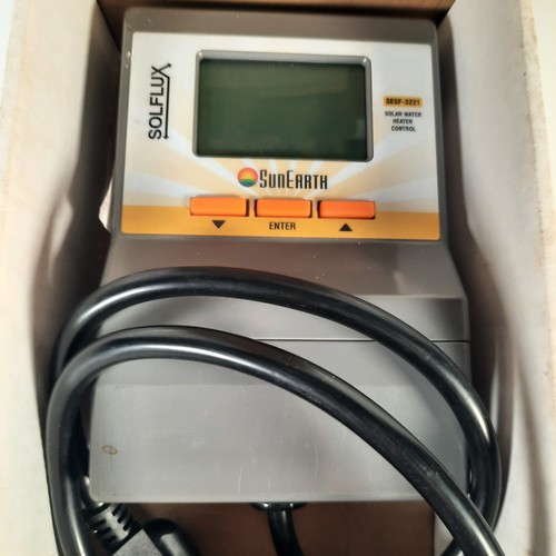 SunEarth SolFlux SESF-3221 Solar Hot Water Controller WiFi 3 PT1000 Sensors