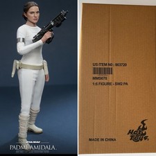HOT TOYS - MMS678 - PADME AMIDALA - EPISODE II AOTC 1/6 SCALE NEW IN SEALED BOX