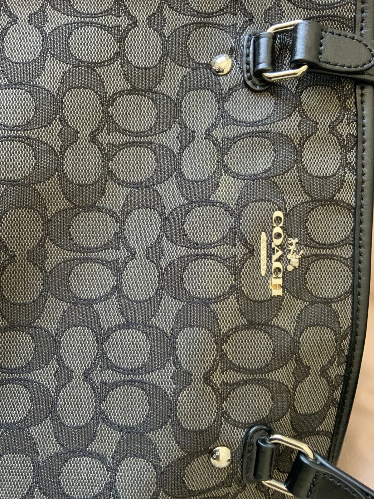 Borsa Coach Signature Zip Top Tote F58282 nera grigio borsetta silenziosa lusso