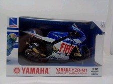 New Ray Yamaha YZR-M1 2010 FIAT Jorge Lorenzo No.99 2010 1:12 Diecast 