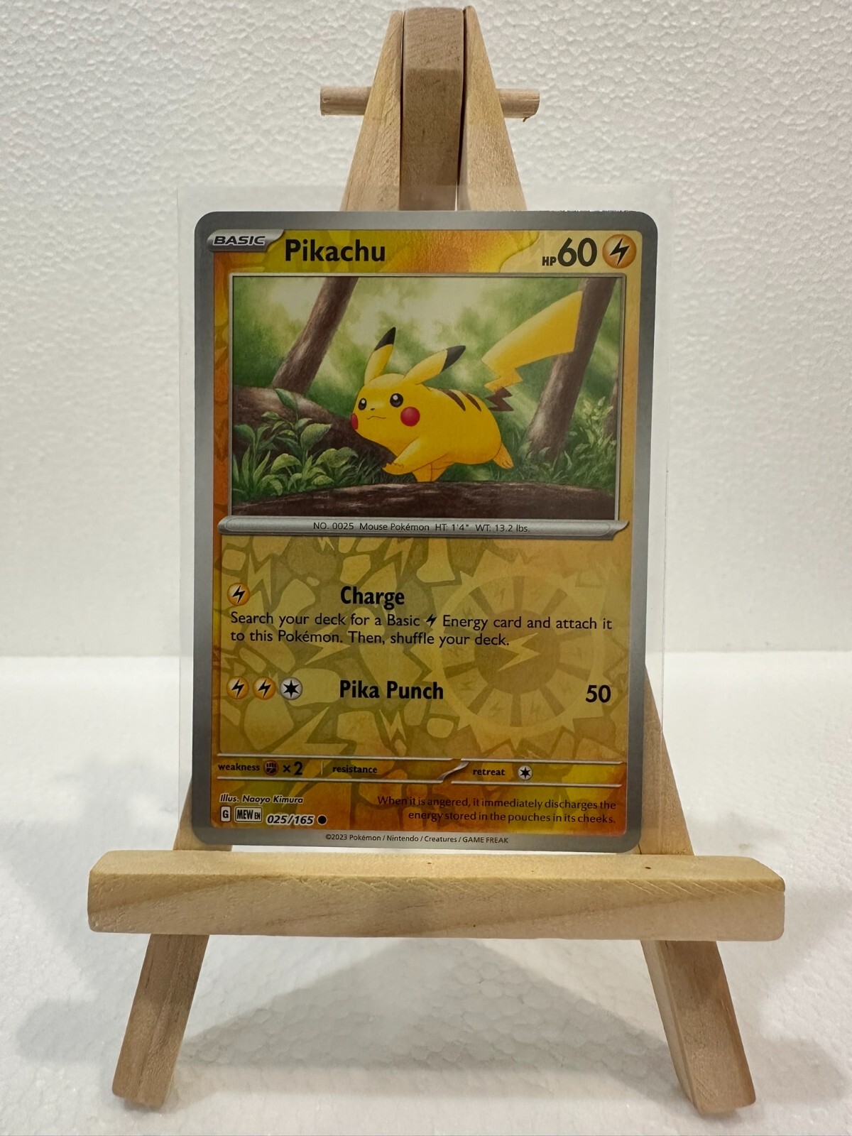 Pikachu 25/165 Reverse Holo NM Scarlet & Violet - 151 Pokémon Card