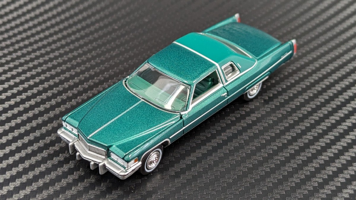 '81 Cadillac Coupe DeVille ダイキャストモデル 1975 75 CADILLAC COUPE DEVILLE LIMITED 1:64 SCALE