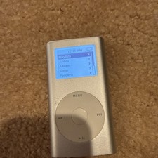 Apple iPod Mini 1st Gen Silver 6GB Needs Repair Read Description