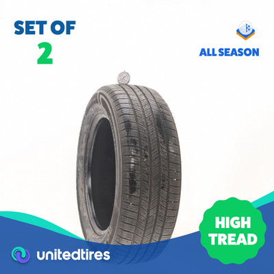 Set of (2) Used 225/60R17 RoadX RXMotion SUV UX01 99H - 9/32