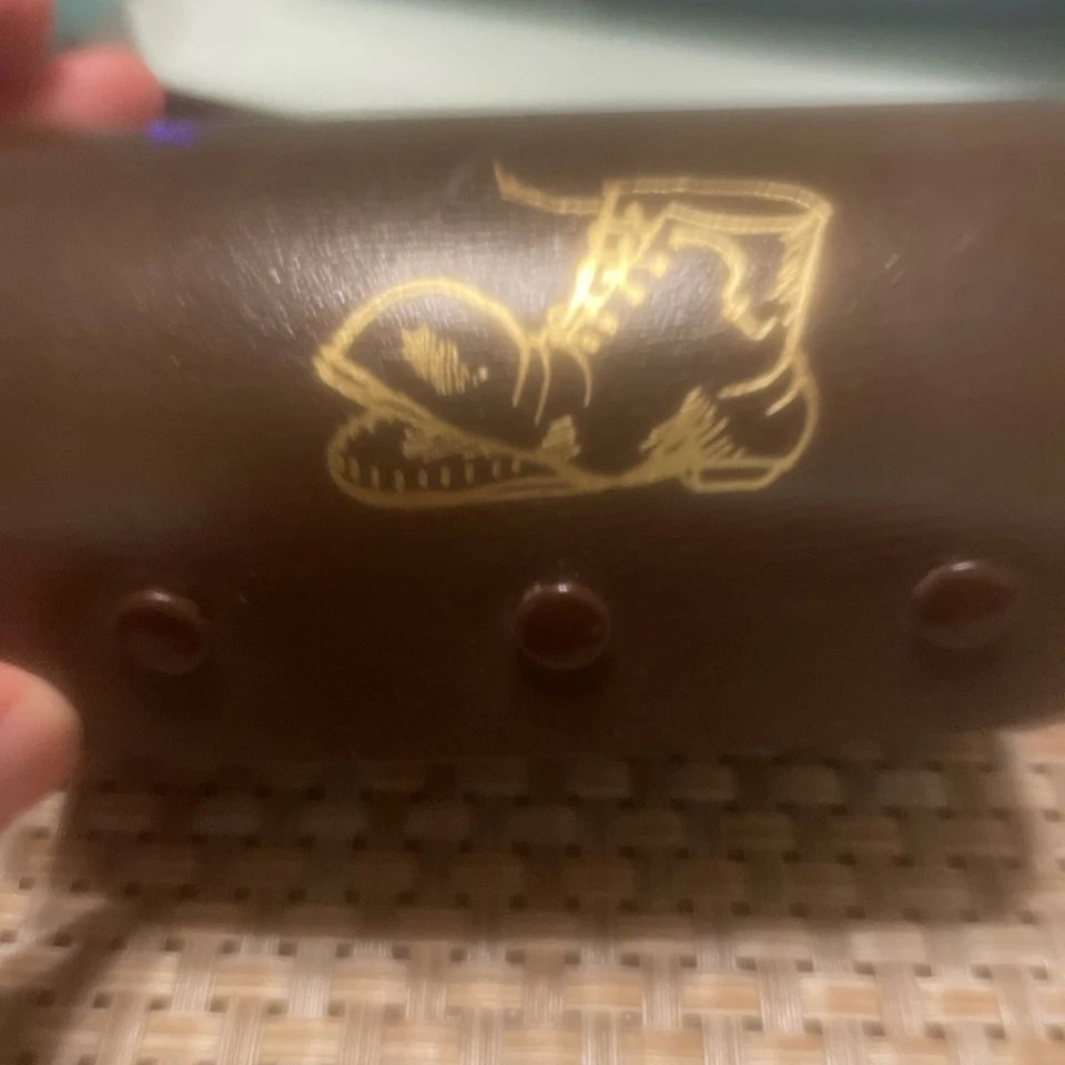 Винтажная коробка для чистки обуви из массива дерева с щетками - Изображение 2 из 4