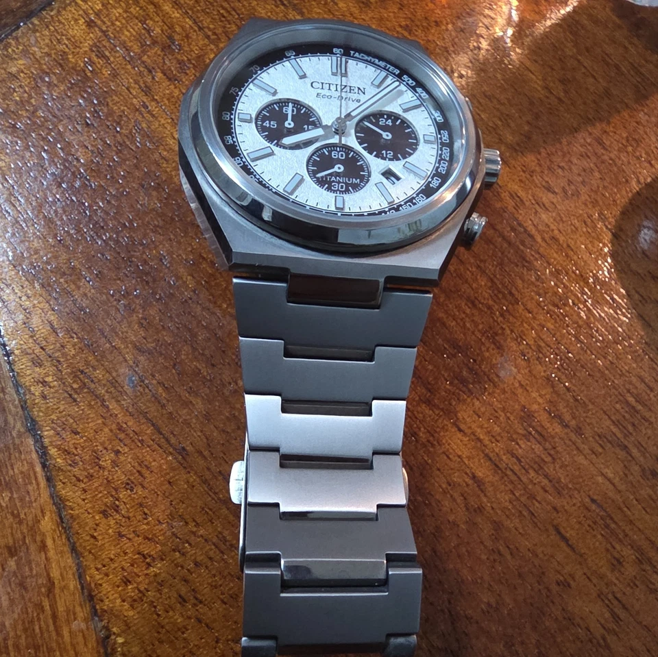 Reloj Citizen Zenshin Super Titanio Esfera Blanca Cronógrafo 42mm CA4610-85A Nuevo Foto 2 de 4