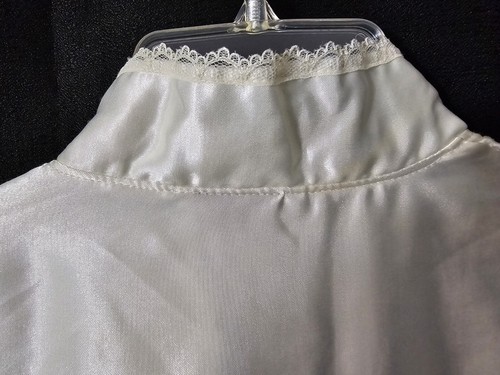 Vintage 70's Ilise Stevens Cream Nightgown With White Lace Crochet Size L - Picture 8 of 10