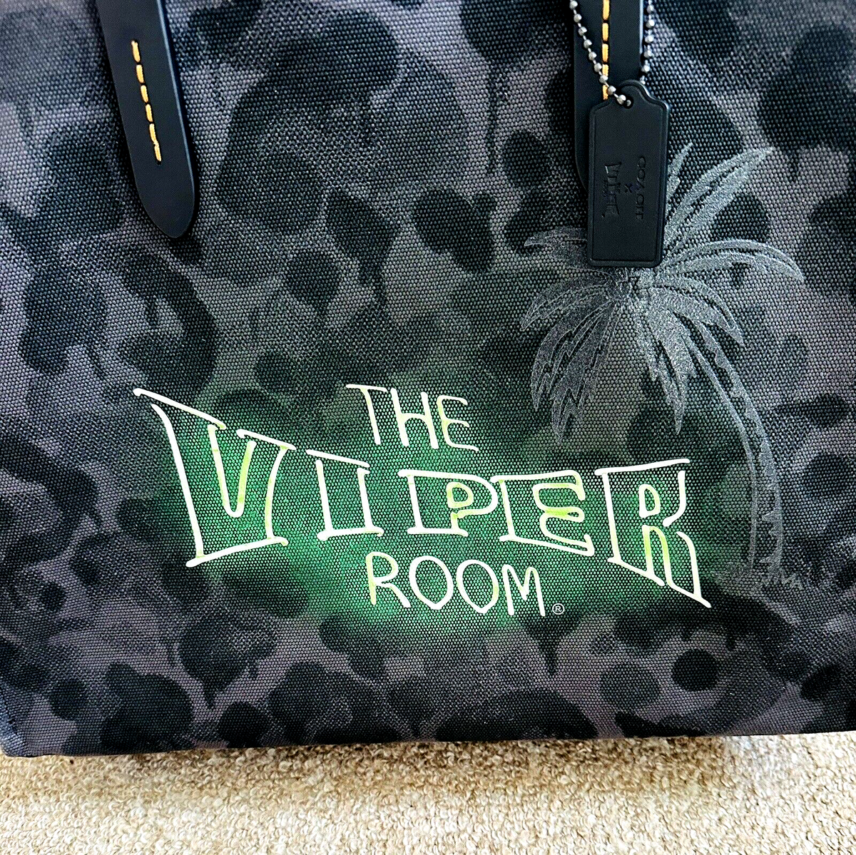 極美品 the viper room coach bag トートバッグ NWT COACH X VIPER ROOM WILD BEAST HEATHER GRAY CAMO CANVAS