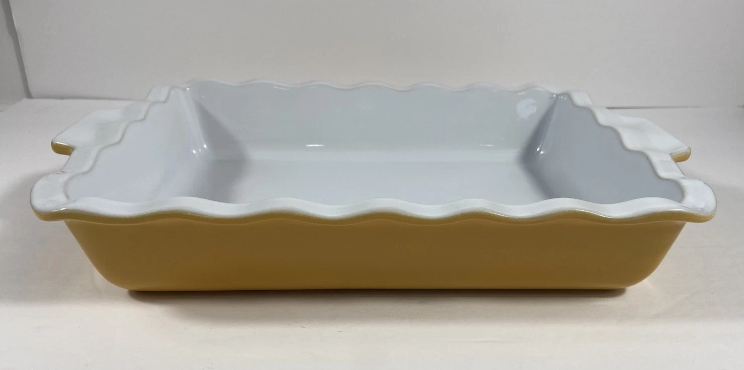 Emile Henry Baking Dish Scalloped Edge France DA8 9676 Yellow/White