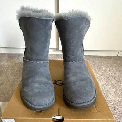 UGG Classic Mini Cuff Grey Suede Sheepskin Ankle Boots UK 5.5 EU 38
