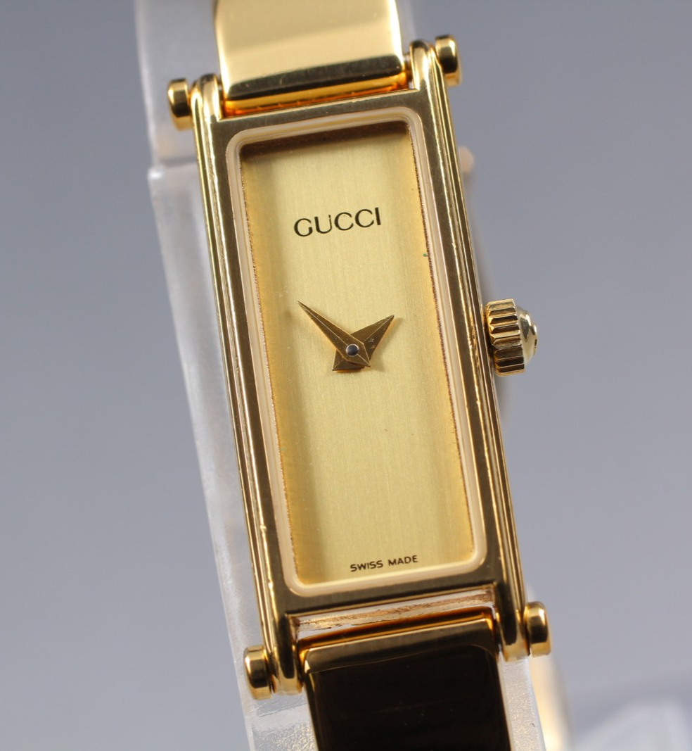 Vintage Gucci 1500 Gold Shell Dial Bangle Quartz Watch for Women