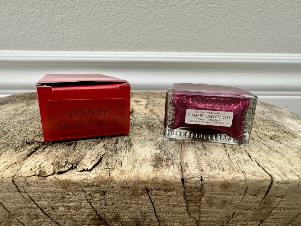 Esmalte de uñas Rescue Beauty Lounge “Vixen By Sassy Shelly” | Nuevo en caja Foto 2 de 3