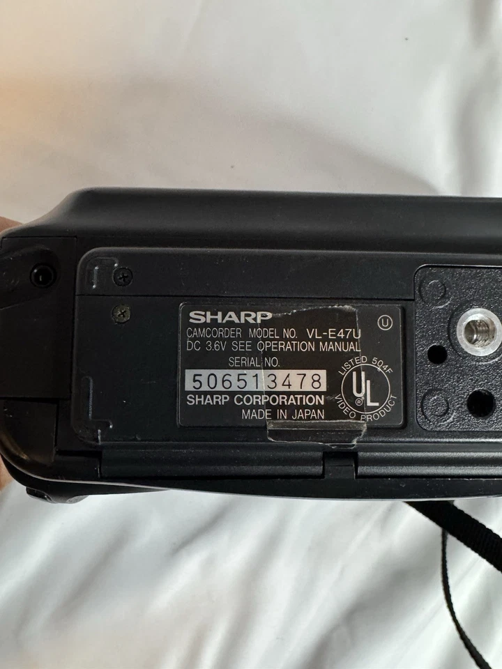 Sharp VL-E47U 8mm Viewcam Camcorder w/ Power Adapter  Works, No Battery Vintage - Image 4 of 4