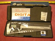 (3017.) Electronic Digital Caliper 6"