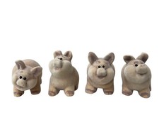 SERIE 4 MAIALINI IN TERRACOTTA CON FLOCCATURA EFFETTO PELO MAIALI CM 10