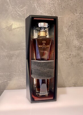 The Macallan Oscuro Decanter Highland Single Malt Whisky; Volumen Batch 2017