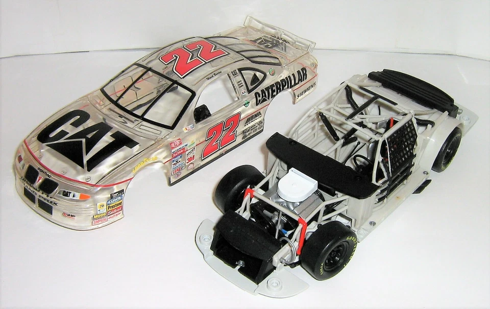 HOT WHEELS / WARD BURTON / #22 CATERPILLAR / 1999 PONTIAC GRAND PRIX / CLEAR CAR - Image 3 of 4