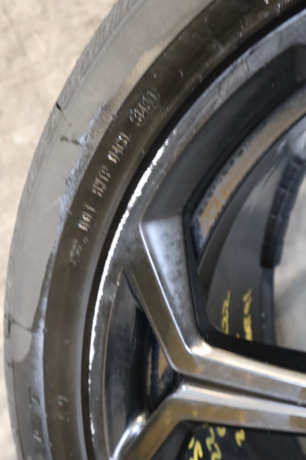 2019 LAMBORGHINI URUS OEM FRONT WHEEL RIM 22X10 +28 5X130 285/40R22 CONTINENTAL2