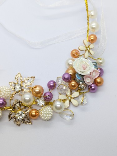 Splendido parrucchiere floreale e perline, accessorio per capelli damigella d'onore - Foto 6 di 9