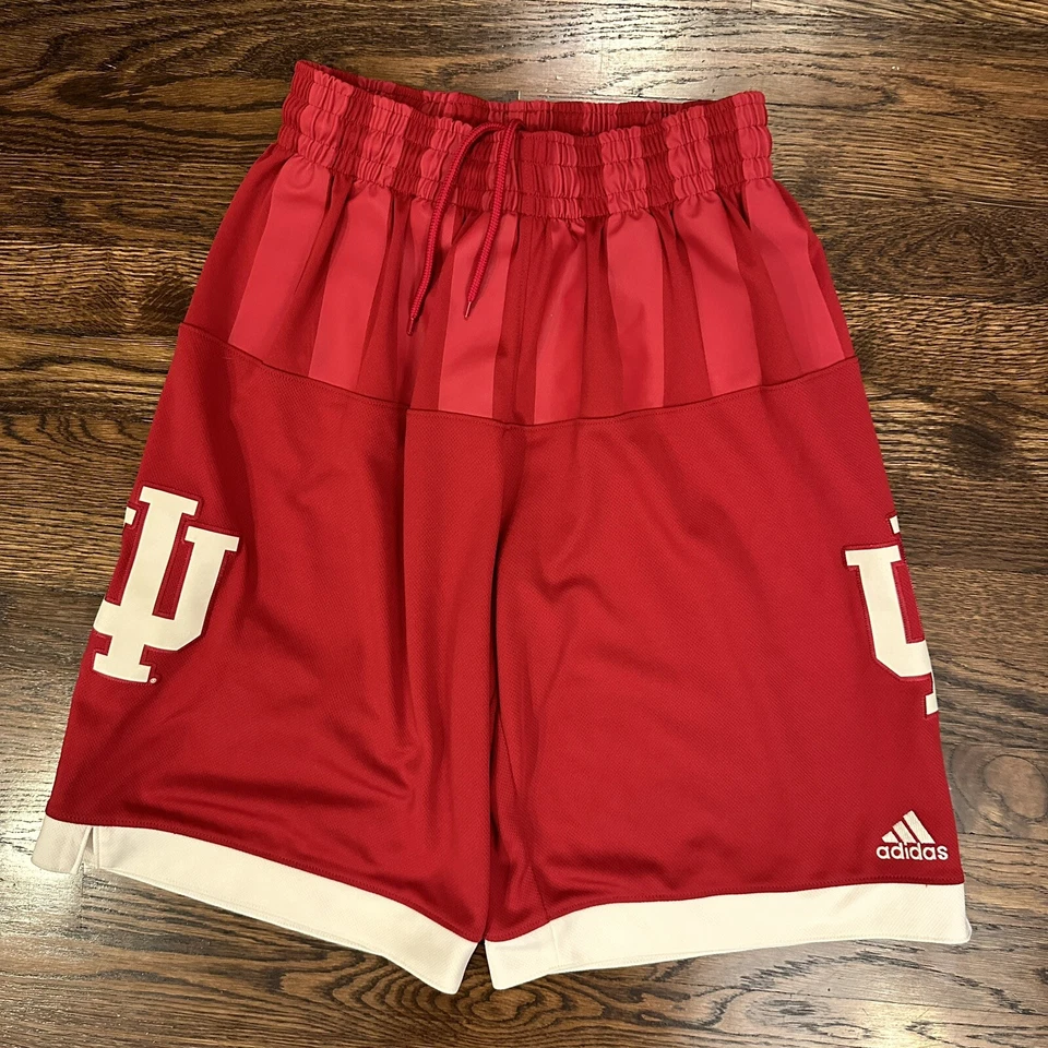 阿迪达斯印第安纳印第安纳州印第安纳州短裤男式 S 红队篮球正品 NCAA — 第 2/4 张图片