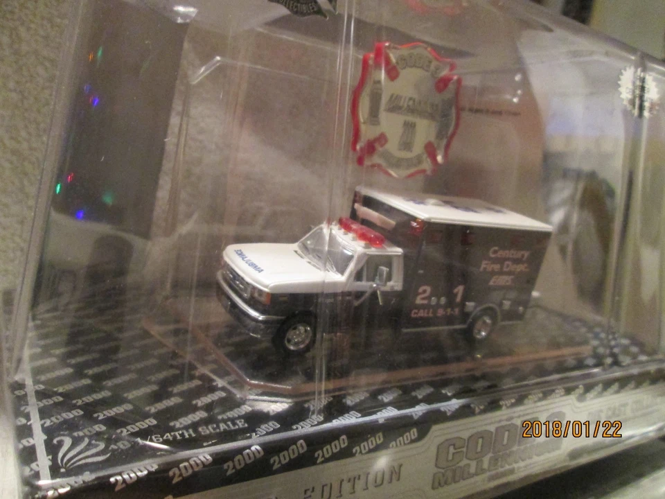 Ford F-350 92-97 millennium series purple ambulance RESCUE Code 3 TRUCK #21 1/64 - Image 3 of 4