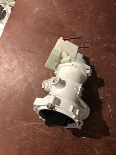 Indesit IWE71682 / IWC71452 Waschmaschine Abfallpumpe 160029518 + Filter