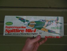 Guillows Supermarine Spitfire MK-1 British World War 2 Fighter Plane 504 Model