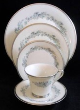 Lenox Repertoire 5 Piece Place Setting Floral Band Design