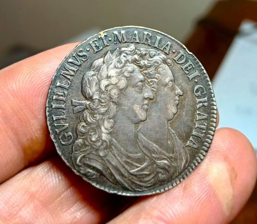 1689 pièce demi-couronne argent roi Guillaume III et reine Mary II calfeulle givrée perle - Photo 1 sur 13