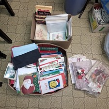 HUGE Lot of 1000 Vintage Christmas, Birthday, Greeting Cards some postcards