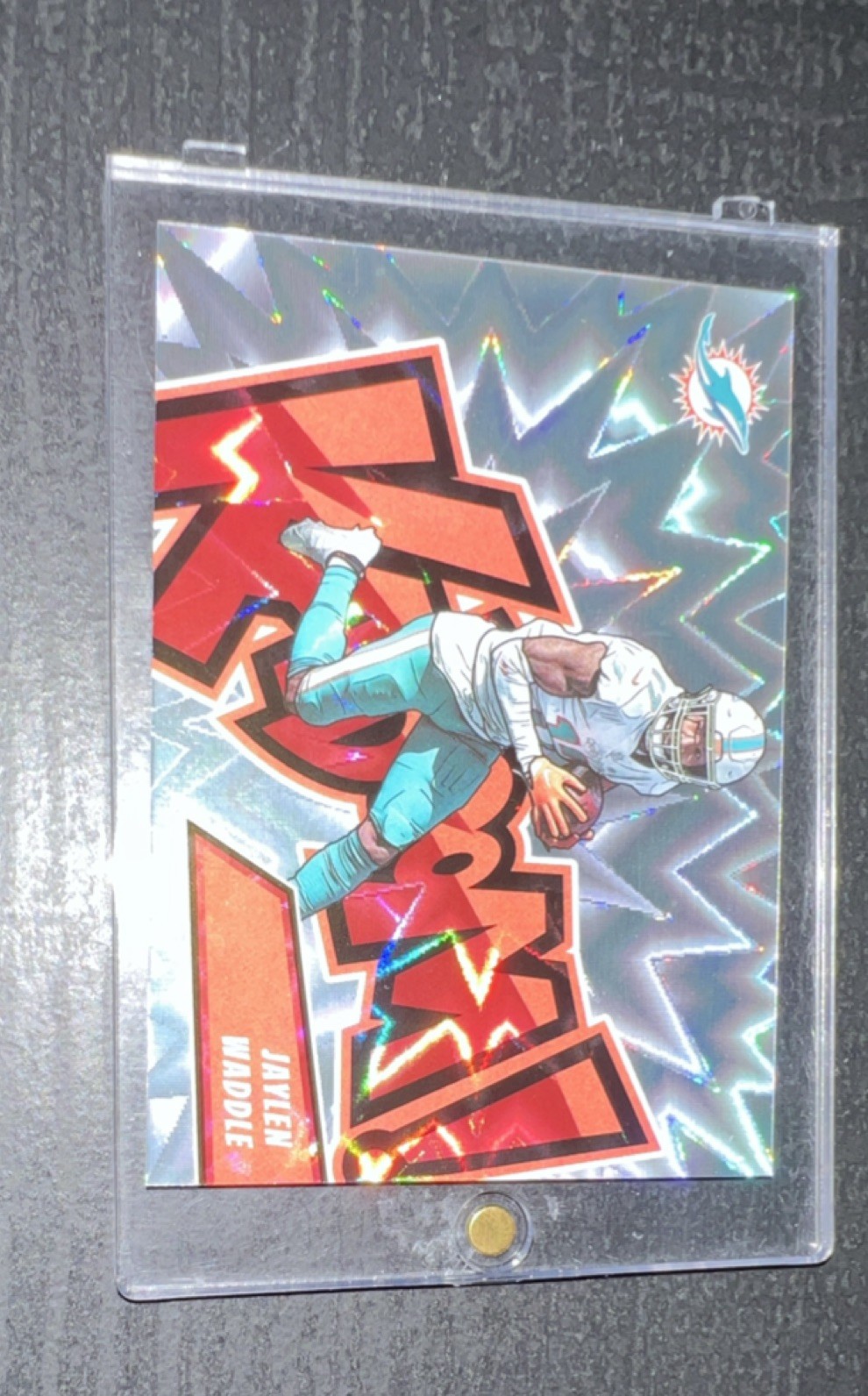 2023 Panini Absolute Kaboom! Jaylen Waddle #8 Miami Dolphins NFL Insert