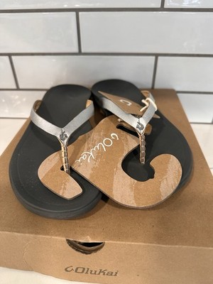 Olukai Kulapa Kai Flip Flop Women's Size 10 Silver/Black 20290-2K26