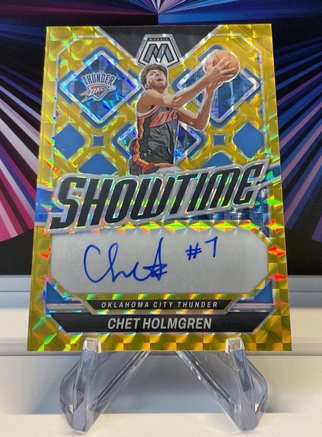 2023-24 Panini Mosaic Chet Holmgren Showtime Signatures #SS-CHT Gold /10 Thunder