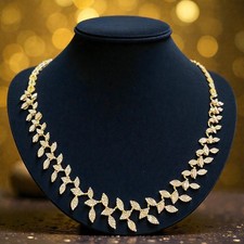 Stunning 1.50 Cts Round Brilliant Cut F/VS1 Diamonds Illusion Necklace 14K Gold