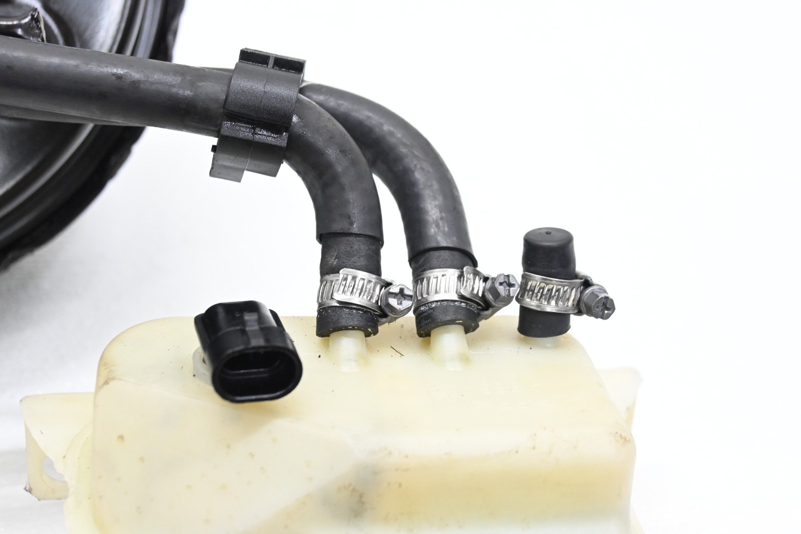 ⭐ 03-08 Maserati Quattroporte Master Cylinder Brake Booster Tank 35k Oem