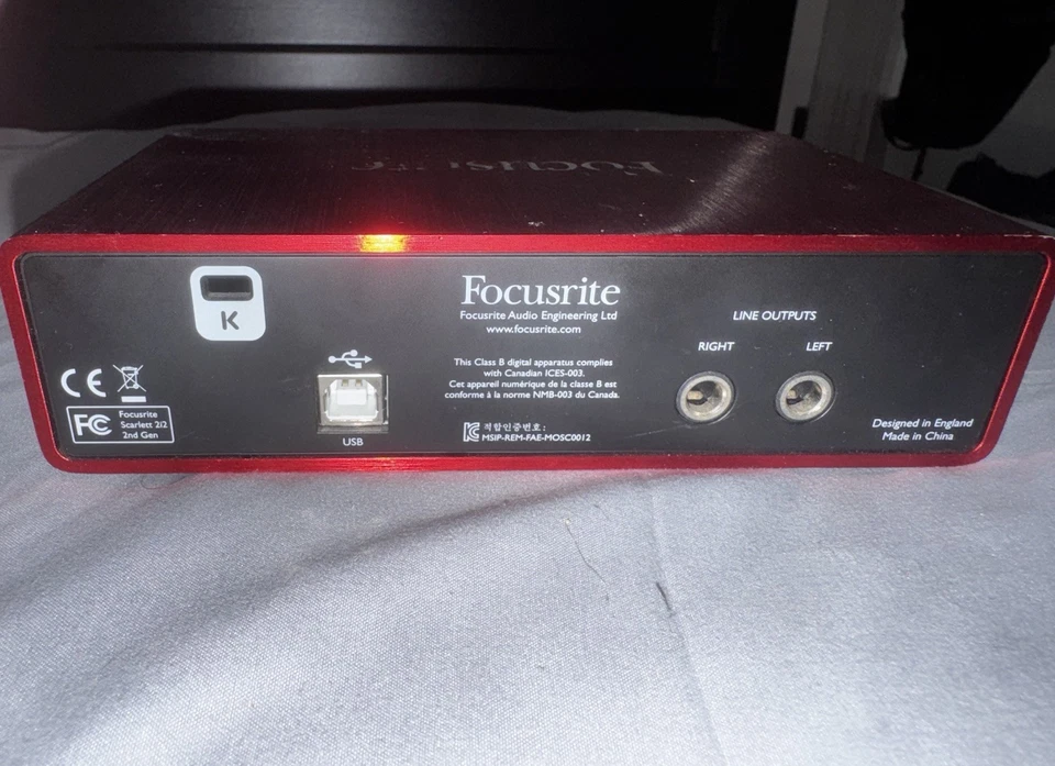 Focusrite Scarlett 2i2 2nd Gen USB Audio Recording Interface Studio Setup - Image 4 of 4