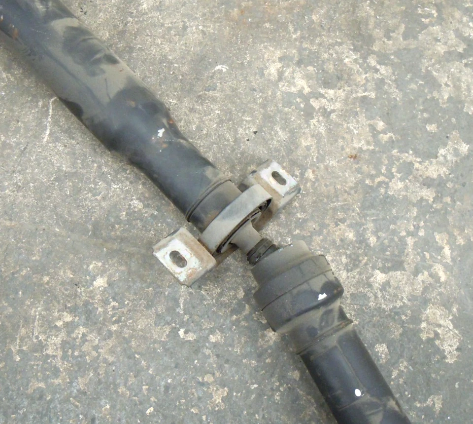 Eixo de transmissão traseiro Mercedes-Benz GL320 2007-2009 FABRICANTE DE EQUIPAMENTO ORIGINAL 1644103402 - Imagem 3 de 4