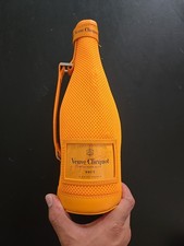 Veuve Clicquot Insulated Cooler Bottle Jacket Champagne 750 ml
