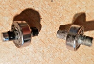 Dyson DC40 Staubsauger Bodenstaubsauger Original Gebraucht Ersatzteile Rollen