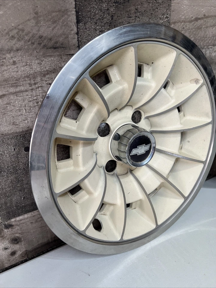 75 76 77 78 79 80 Chevrolet Monza Hubcap Rim Wheel Cover Hub Cap 13" OEM 3100 — 第 3/4 张图片