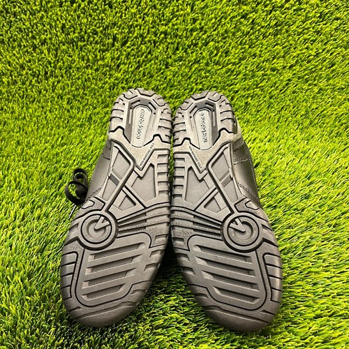 New Balance 550 Boys Size 5.5Y Black Athletic Running Walking Shoes Sneakers - Picture 7 of 9